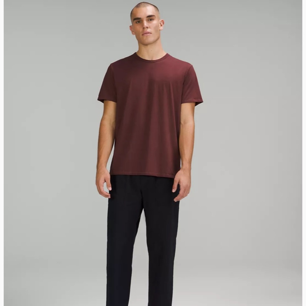 Lululemon Men’s Fundamental Shirt
